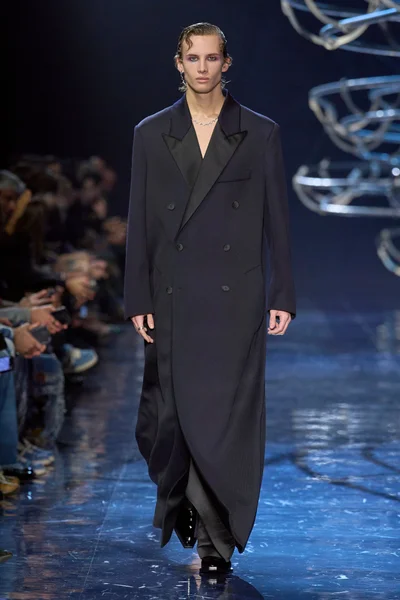 Look 54